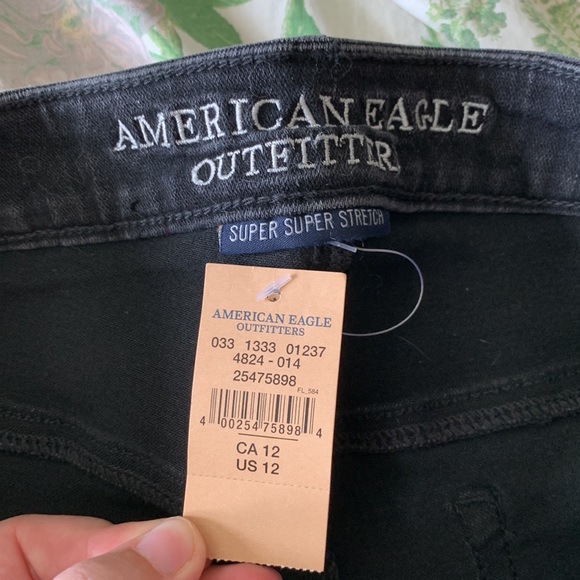 American Eagle Super Super Stretch Super Hi-Rise Shortie Denim Shorts BNWT - Picture 6 of 7